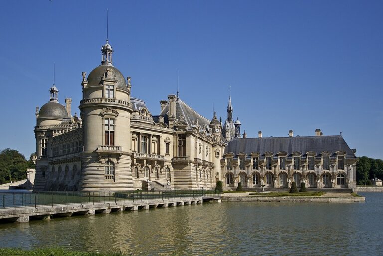 Château de Chantilly - Château de Sully