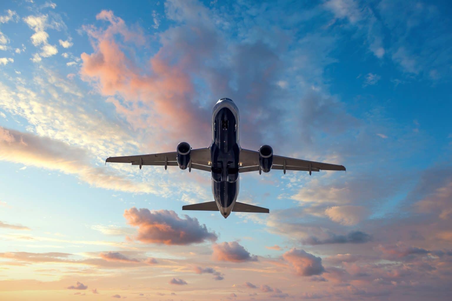 Avion Qui Vole En Dehors Des Lignes Habituelles