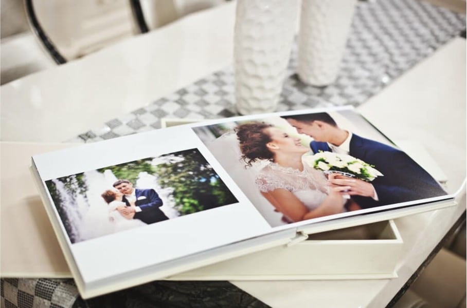 Économiser de l'argent sur les photos du mariage : c'est possible ?