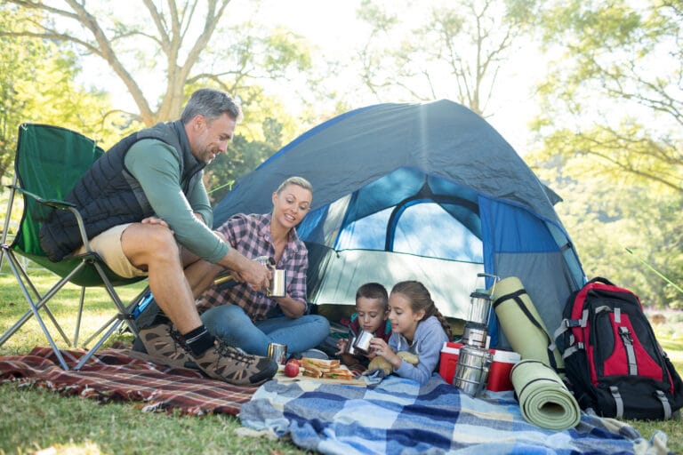 Les étapes à suivre pour un camping en famille réussi