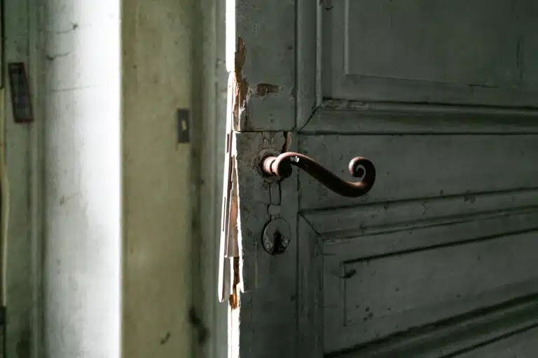Urbex Paris : comment chercher un spot sans tomber sur les faux plans