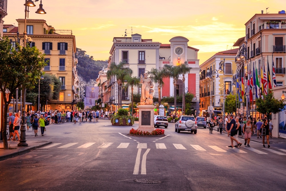Piazza Tasso. Village de Sorrente, ville d'Italie.