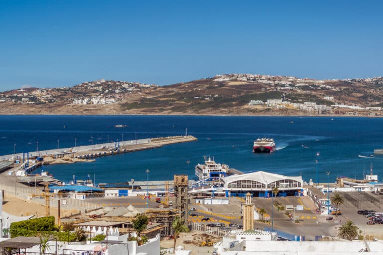 Ferry Algeciras Tanger Med : prix, durée, horaires et voyage en voiture
