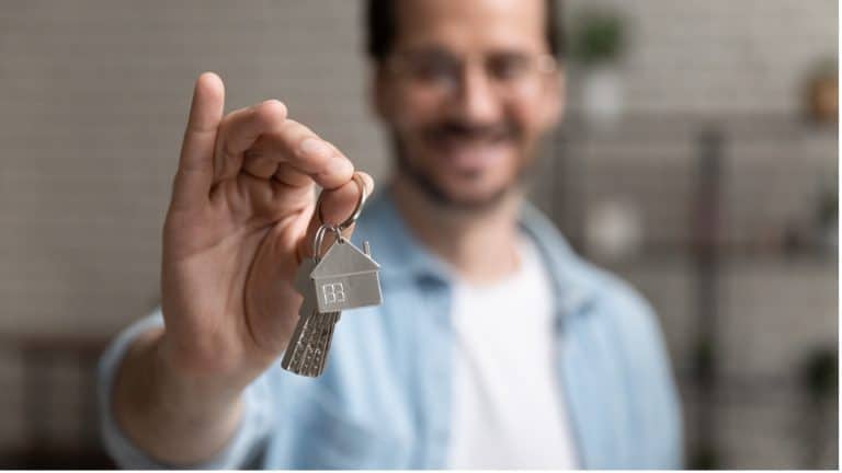La sous-location : votre clé pour voyager sans loyer à payer