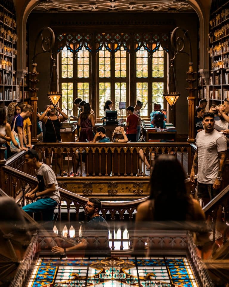 Voyager à travers les bibliothèques les plus spectaculaires du monde