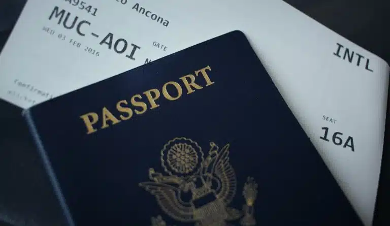 Passeport et documents pour passer la frontière du Maroc en voiture